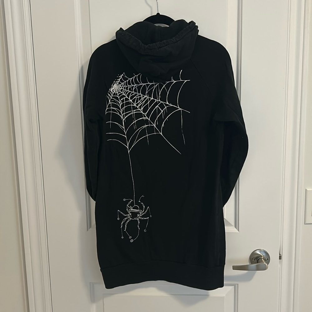 Cry Wolf Tunic Sweatshirt